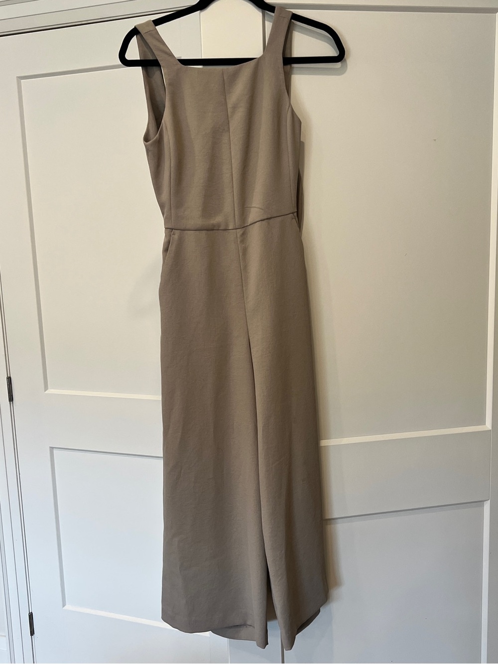 ARITZIA | Wilfred Taupe Wide-Leg Sleeveless Jumpsuit